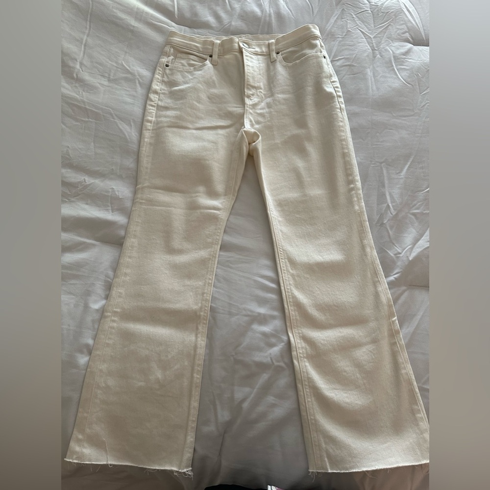 Women’s Uniqlo Slim Flared Jeans!